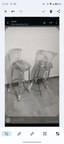 Vendo banquetas Milano cromadas sendo 2 altas giratórias e4 tamanho padrão novíssimas