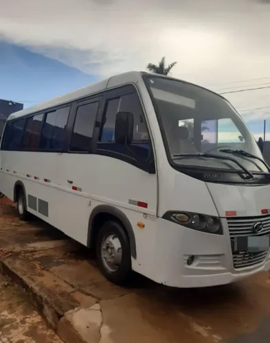 Volare V8 23 lugares 2011