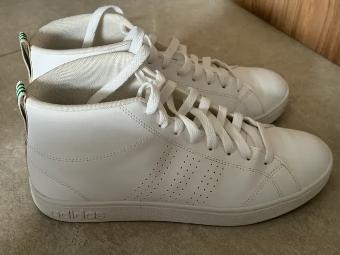 Tênis Adidas Advantage CL Mid Usado Poucas vezes