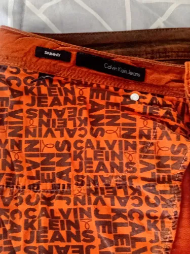 CALÇA CALVIN KLEIN MASCULINA. 