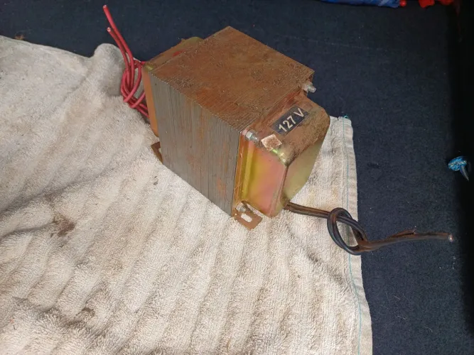 Transformador 127V