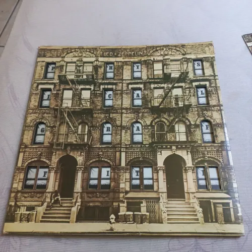 Led Zeppelin Physical Graffiti Duplo