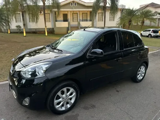 Nissan March SV 1.0 16V Flex Fuel 5P 2015