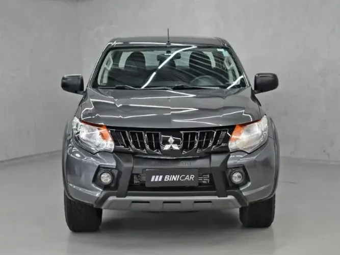 Mitsubishi L200 Tri. Outdo. GLS 2.4 CD 4X4 Die. AUT 2023