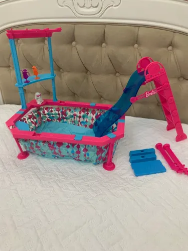 Barbie Piscina Glam (Glam Pool Playset)