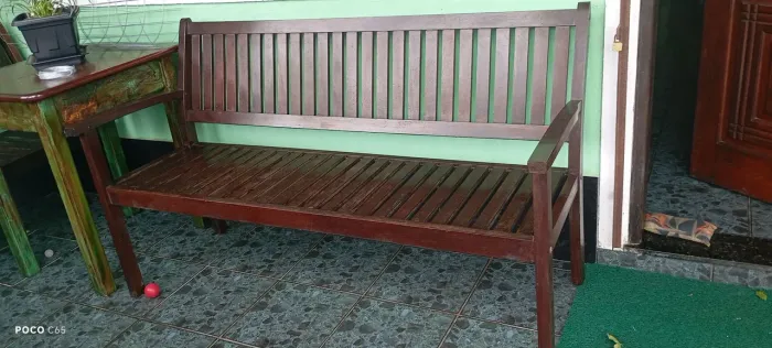 Banco três lugares! 153cmx 45cm