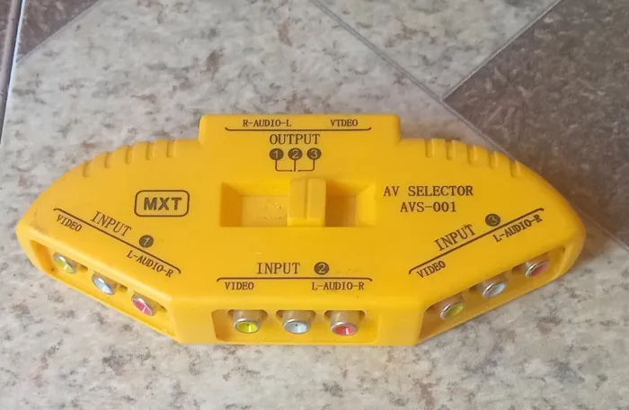 AV Selector 3 entradas 1 saída