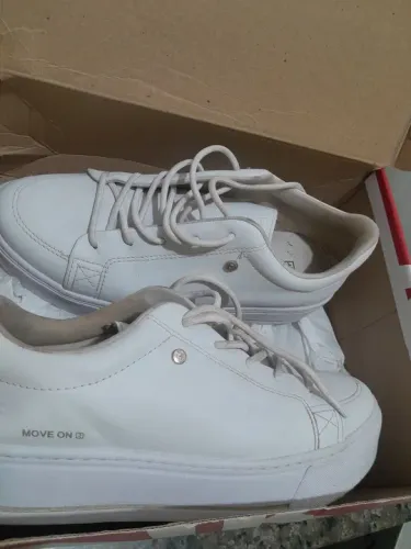 Tenis feminino branco