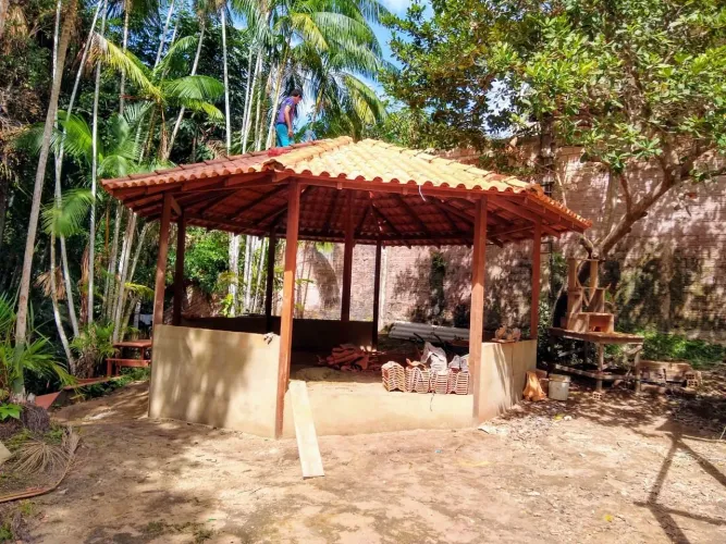 Pedreiro disponível 