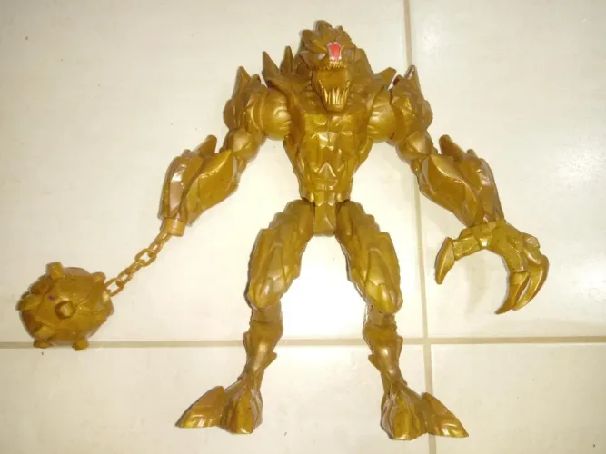 Boneco Elementor - Maxsteel usado 