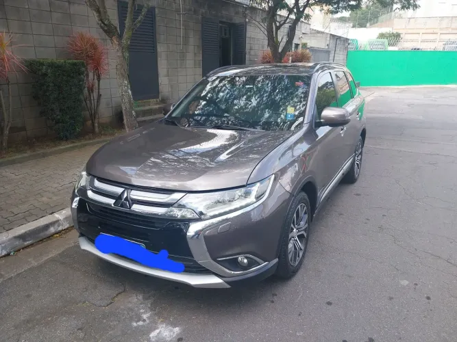 Mitsubishi Outlander 2.2 165cv Diesel Aut. 2016