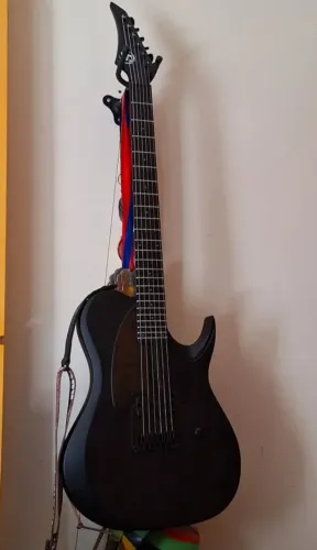 Guitarra S by Solar preta 6 cordas modelo super telecaster