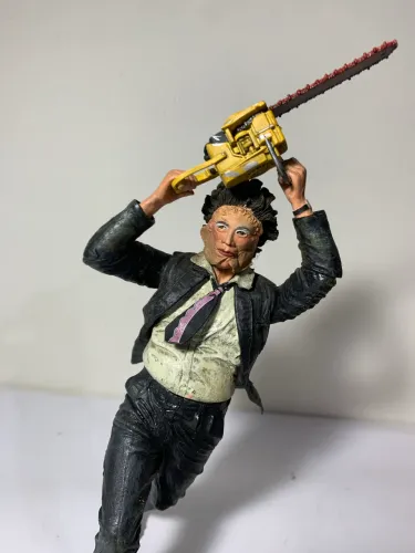 Leatherface Neca Cult Classic