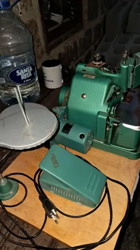 Máquina de Costura Industrial