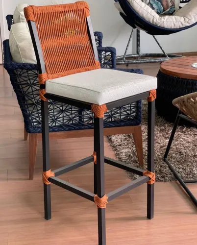 Banqueta Classick com assento
