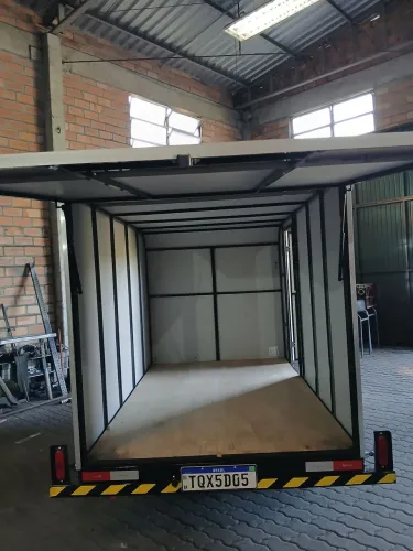 Trailer de camping