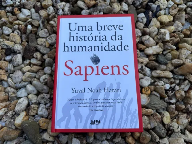 Livro Sapiens: Uma Breve História da Humanidade - Yuval Noah Harari