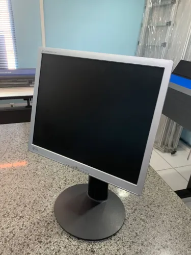 Monitor LG de 17"