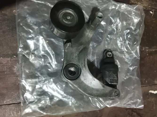 Tensor correia de acessórios linha Honda.
