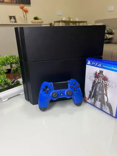 PlayStation 4 PS4 Fat 500GB + Controle + Bloodborne Mídia Física