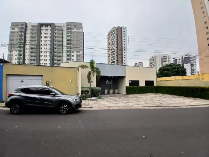 Vendo imóvel casa comercial no bairro de Fátima, terreno de 620 m2, 300 m construída. 