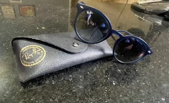 Oculos De Sol Ray-Ban RB2180 Azul Marinho Redondo Lente Cristal