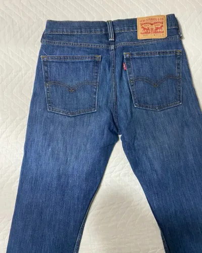 Calça Levi?s masculina 38!