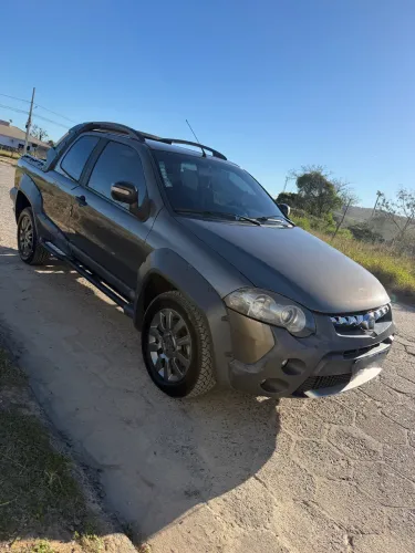 Fiat Strada Adventure1.8/ 1.8 Locker Flex CD 2013