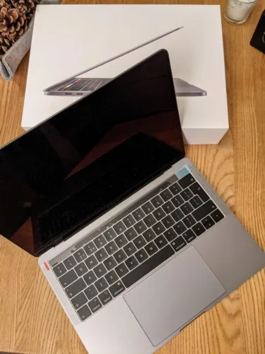 MacBook Pro 13" - Bom estado + Carregador