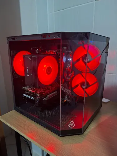 PC GAMER RODA TUDO!