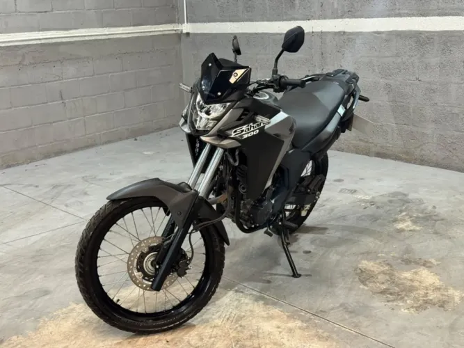 Honda Xre 300 sahara 2025