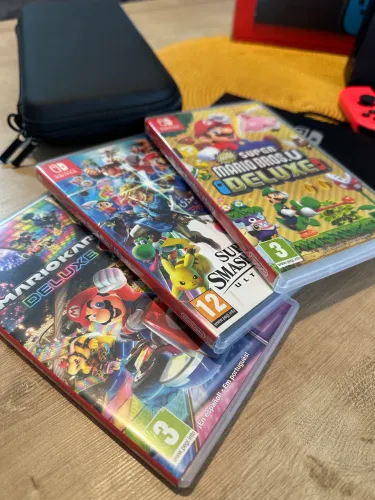 Nintendo Switch: Kit Completo com 3 jogos ?