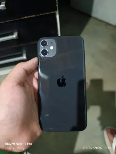 iPhone 11