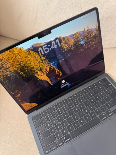 MacBook Air M5
