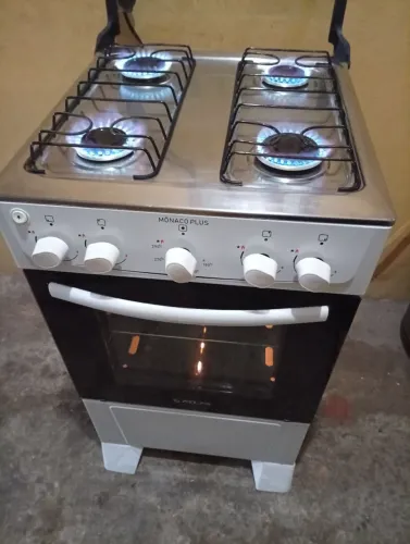 Entrego*fogão automático semi-novo apenas 3 meses de uso