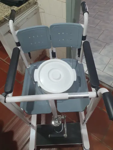 Cadeira de rodas para transporte