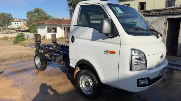 HYUNDAI HR 2.5 DIESEL 4x4 -2024