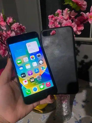 iPhone 8 plus bateria 100 iCloud liberado câmeras tops