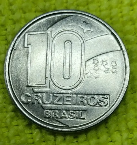 Lote com 14 moeda de 10 Cruzeiros de 1990 (tema Seringueiro), 