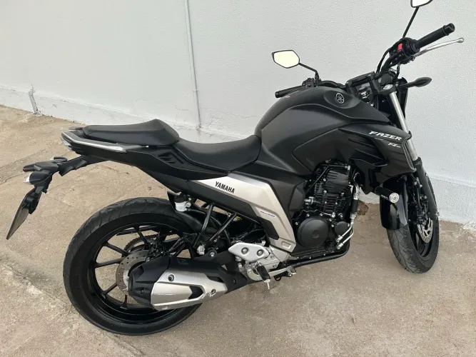 Fazer 250 Super Nova