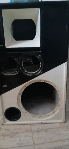 Vendo Corneteira, caixa bob e disco novo