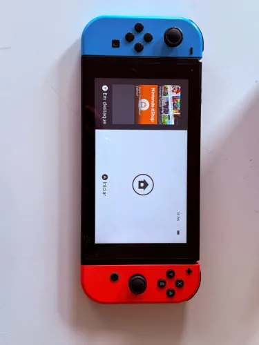 Nintendo Switch 1 excelente estado! Acompanha cartão de memória.