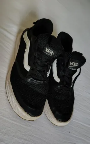 Vans UltraRange EXO