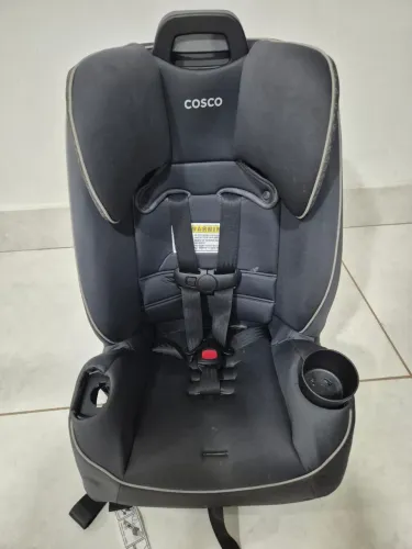 Bebê conforto Cosco Kids Easy Elite. Acompanha um guarda copos