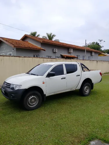 Mitsubishi L200 Triton GL 3.2 CD TB Int. Dies. Mec. 2017