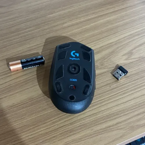 Mouse Gamer Logitech G305 Sem Fio Wireless com Dongle