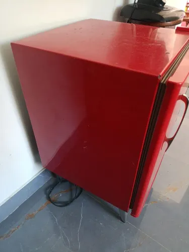 Frigobar semi-novo