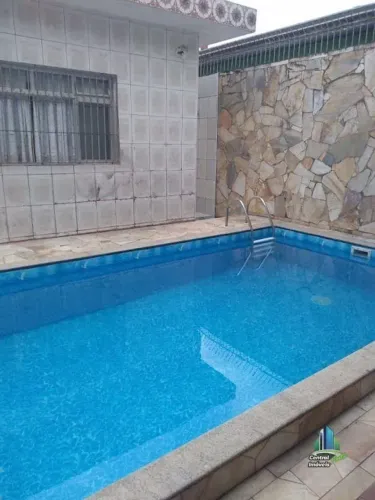 Casa com piscina, 02 dormitórios à venda, 115 m² por R$ 750.000 - Ocian - Praia Grande/SP