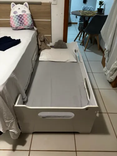 Cama infantil + colchão Ortobom (1,50x70cm)