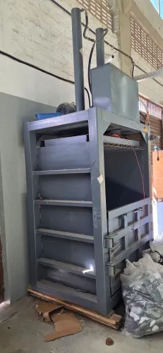 Prensa Hidráulica 30ton - Reciclagem - 2 pistões